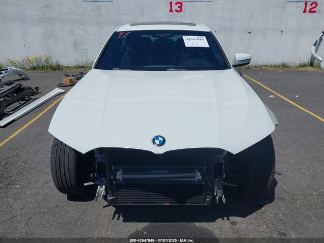 WBA5R7C57KAJ82186 BMW 330I