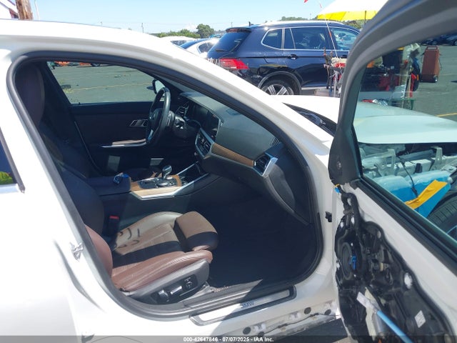 WBA5R7C57KAJ82186 BMW 330I