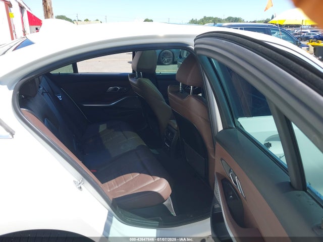 WBA5R7C57KAJ82186 BMW 330I