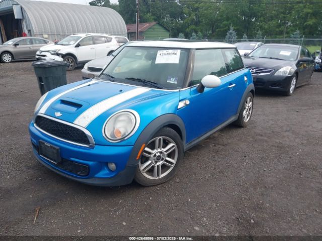 2011 MINI COOPER S WMWSV3C52BTY13289 Photo 1