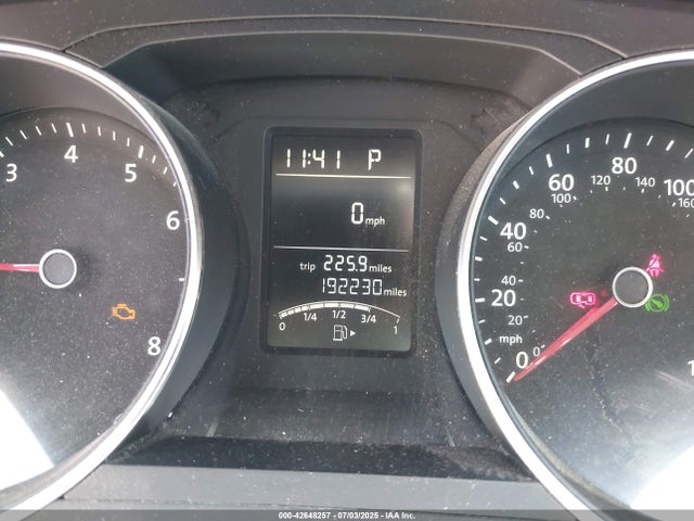 3VWD17AJ5FM284954 Volkswagen Jetta