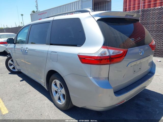 2015 TOYOTA SIENNA 5TDKK3DC6FS631351 Photo 2