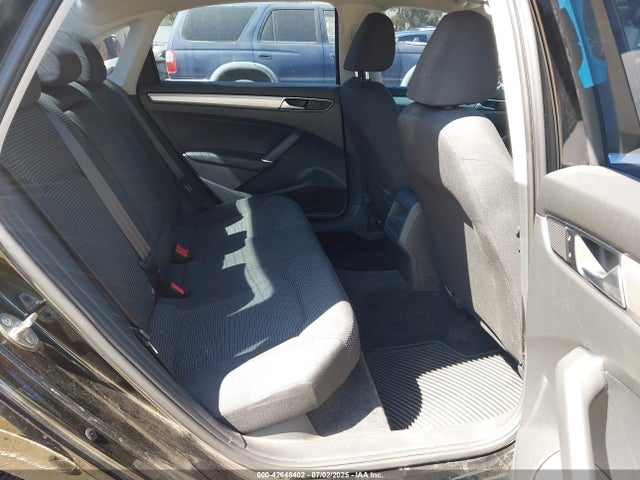 1VWAT7A36GC003794 Volkswagen 2016