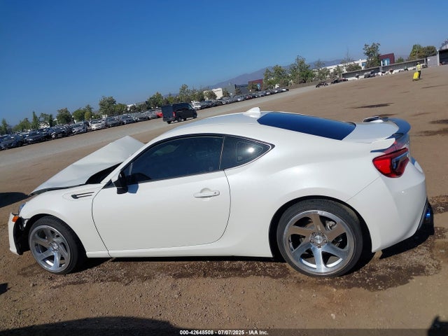 Subaru na 2017 JF1ZCAB18H9603544 Image 14