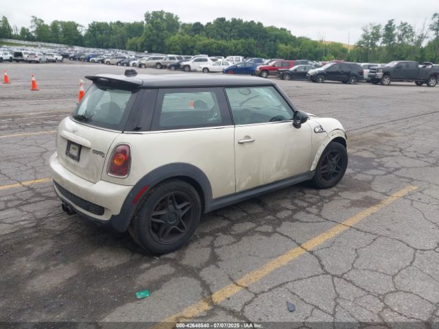 2007 MINI COOPER S WMWMF73587TL87127 Photo 3