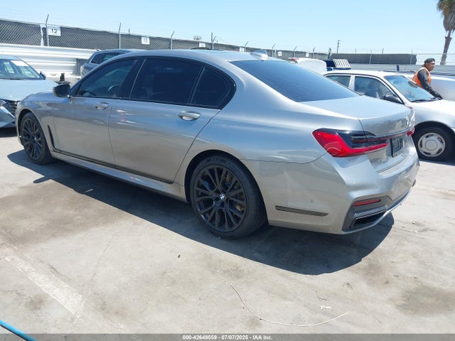 BMW 740LI 2022 WBA7T2C05NCH09817 Image 3