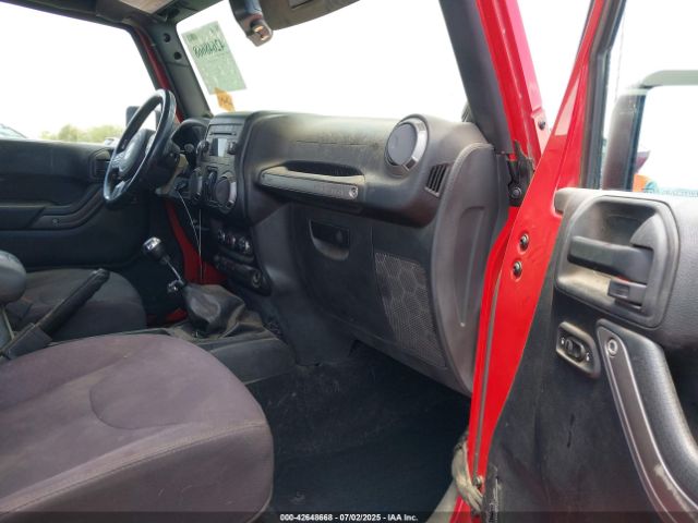 2014 JEEP WRANGLER UNLIMITED 1C4BJWDG6EL129463 Photo 4