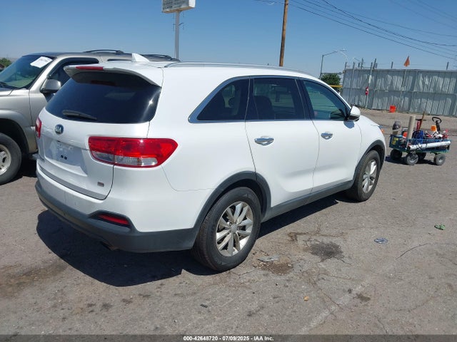 KIA 2017 2017 5XYPG4A32HG239176 Image 4