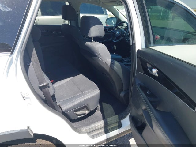 KIA 2017 2017 5XYPG4A32HG239176 Image 8