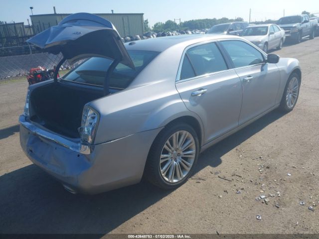 2011 CHRYSLER 300 2C3CA5CG6BH527446 Photo 3