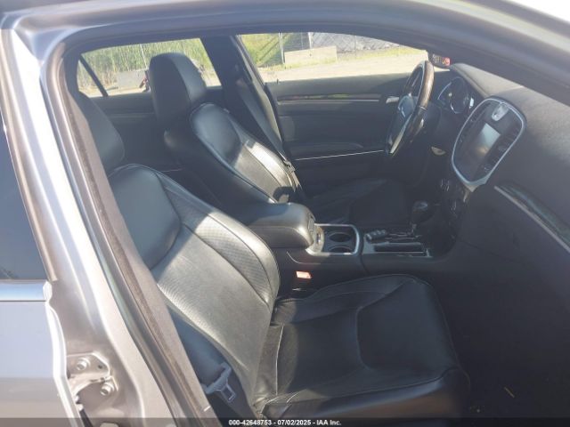 2011 CHRYSLER 300 2C3CA5CG6BH527446 Photo 4