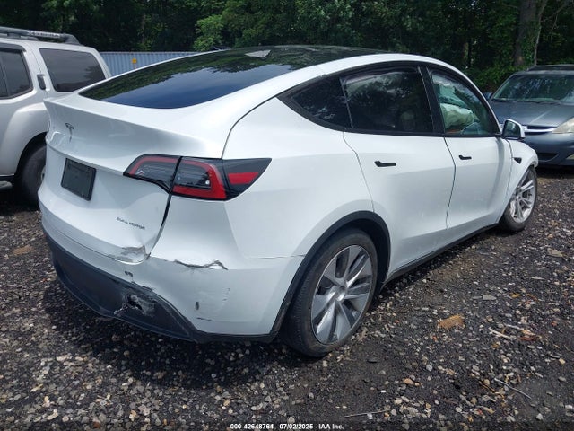 2023 TESLA MODEL Y 7SAYGDEE2PA130075 Photo 3