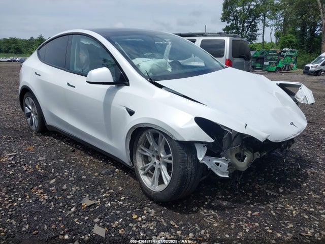 2023 TESLA MODEL Y 7SAYGDEE2PA130075 Photo 5