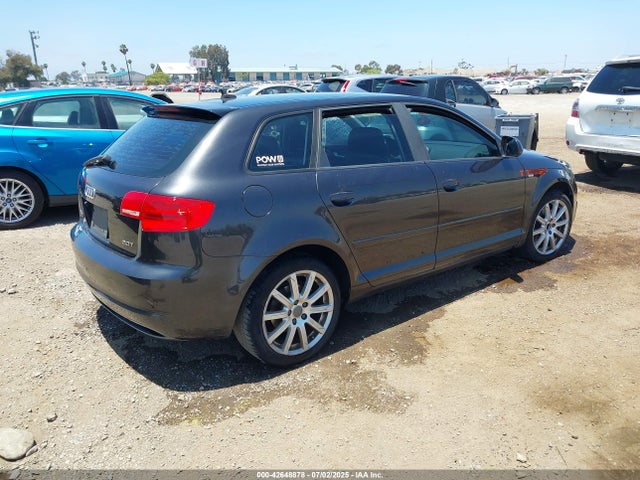 2010 AUDI A3 WAUPFAFM8AA177384 Photo 3