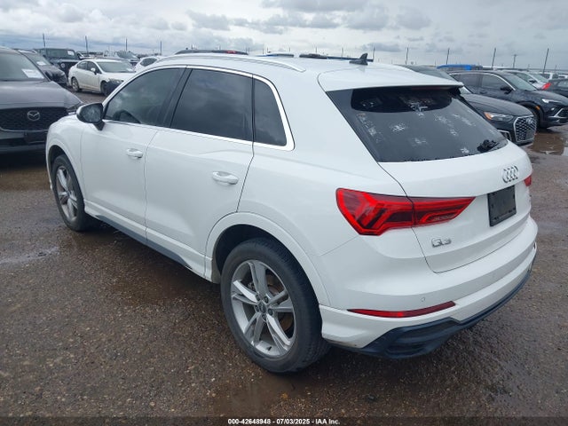 2020 AUDI Q3 WA1DECF37L1125172 Photo 2