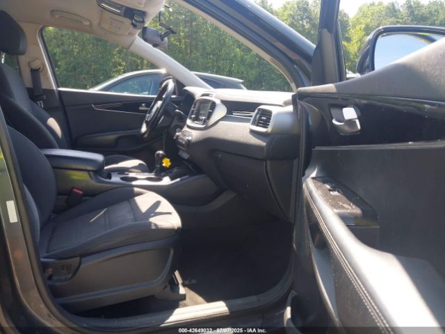 2018 KIA SORENTO 5XYPG4A31JG418850 Photo 4
