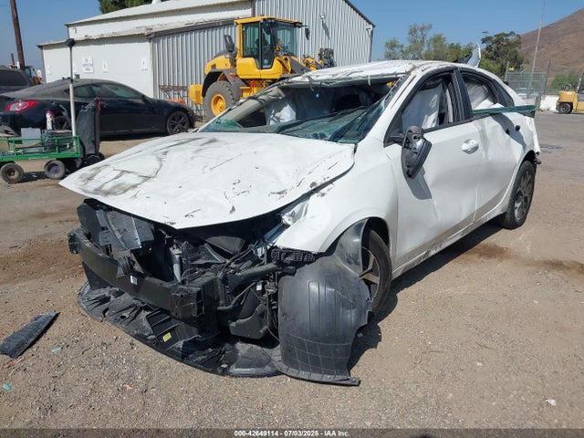 KIA mpi nu 2021 3KPF24AD9ME391224 Image 2