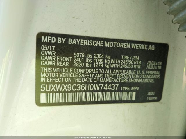 2017 BMW X3 5UXWX9C36H0W74437 Photo 8