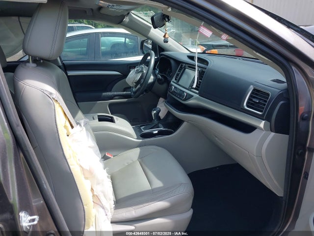 5TDKKRFH7FS112546 Toyota 2gr-fe