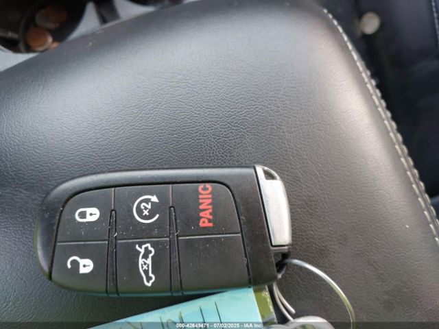 2019 CHRYSLER 300 2C3CCABG4KH708162 Photo 10