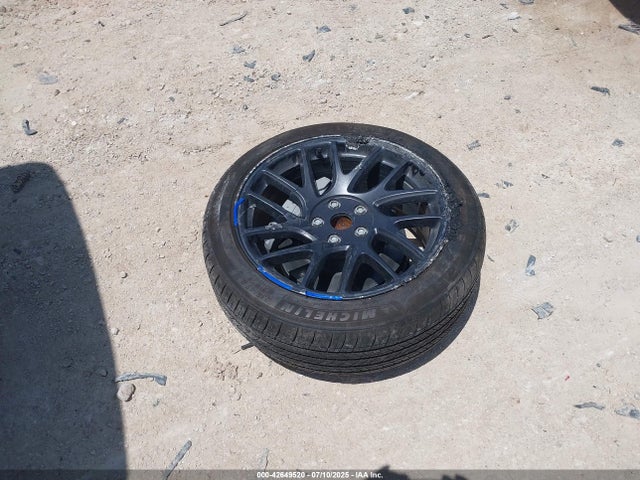 5YJ3E1EA2SF980647 Tesla MODEL 3
