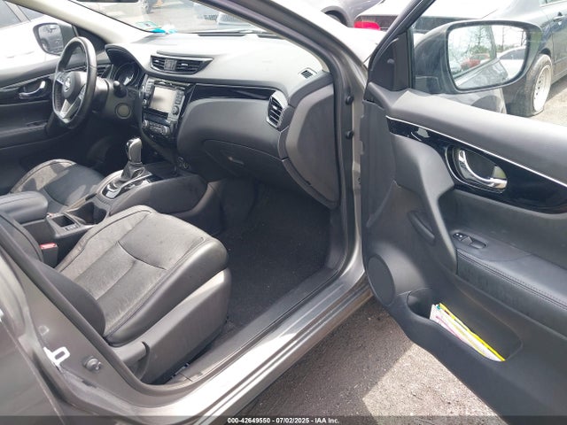 JN1BJ1CR9HW122874 Nissan ROGUE SPORT