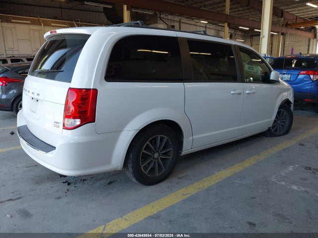 2C4RDGEG1JR344020 Dodge Grand Caravan