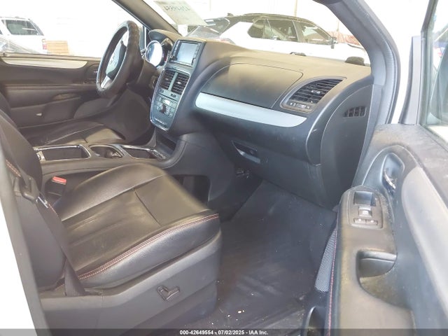2C4RDGEG1JR344020 Dodge Grand Caravan