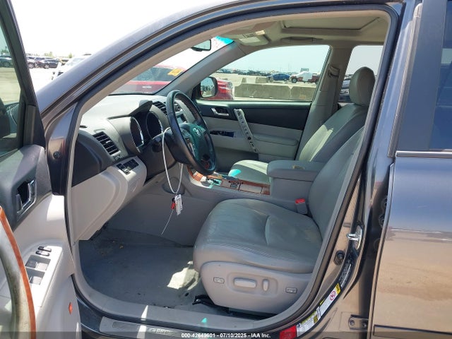 Продаж на аукціоні авто 2010 Toyota Highlander Limited V6, vin: 5TDYK3EH7AS008172, номер лоту: 42649601