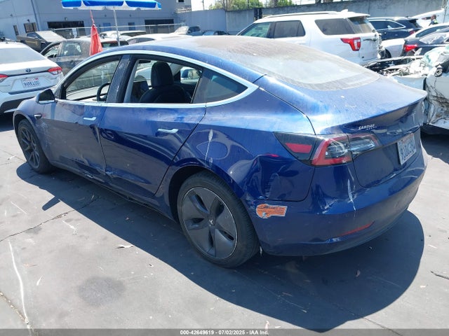 2018 TESLA MODEL 3 5YJ3E1EA2JF160583 Photo 2