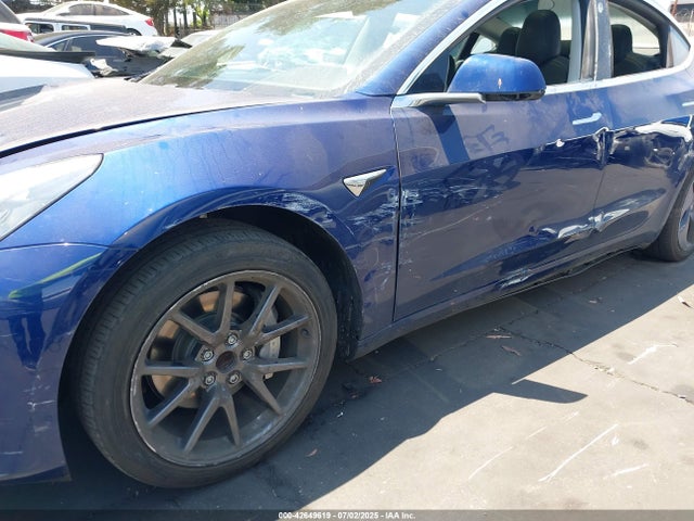 2018 TESLA MODEL 3 5YJ3E1EA2JF160583 Photo 5