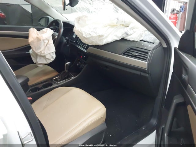 3VWC57BU8KM202721 Volkswagen 1.4 tsi