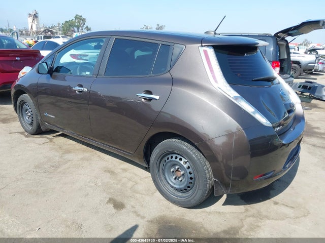 1N4AZ0CP1GC307338 Nissan 2016