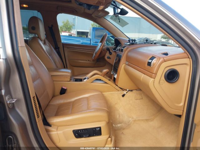 2005 PORSCHE CAYENNE WP1AC29P15LA90237 Photo 4