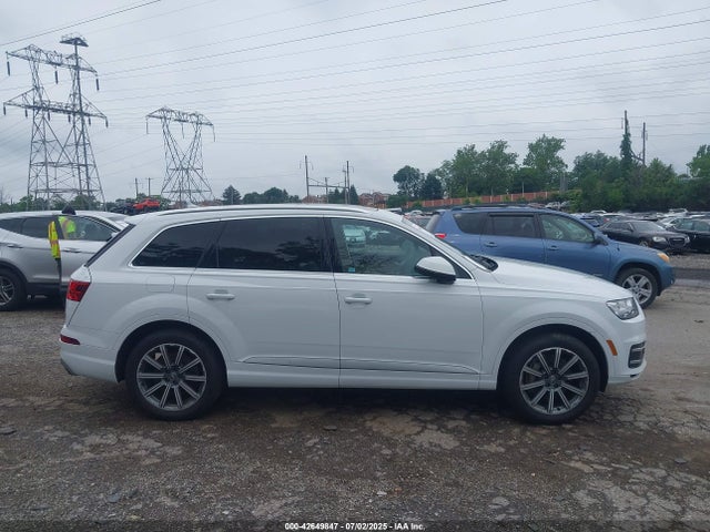 WA1LAAF74HD057367 Audi 2017