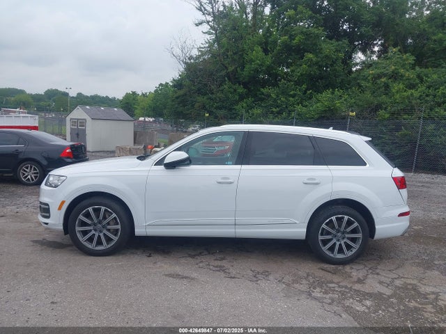 WA1LAAF74HD057367 Audi 2017