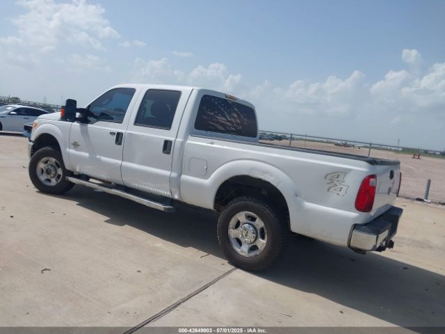 2011 FORD F-250 1FT7W2BTXBEA84947 Photo 2