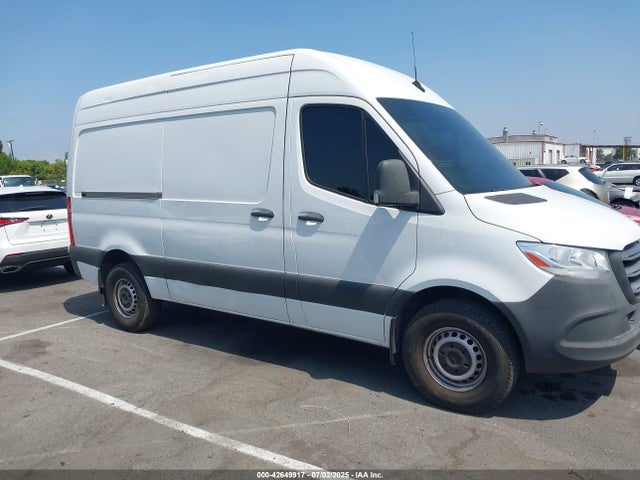 WD3PF0CD8KP057708 Mercedes-Benz om 642 with brake assist