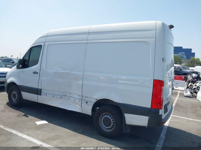 WD3PF0CD8KP057708 Mercedes-Benz om 642 with brake assist