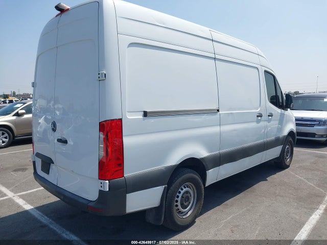 WD3PF0CD8KP057708 Mercedes-Benz om 642 with brake assist
