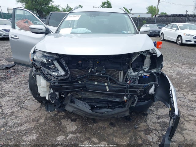 Nissan 2019 2019 KNMAT2MTXKP551297 Image 12
