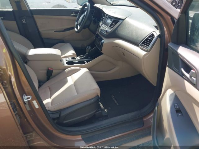 2017 HYUNDAI TUCSON KM8J3CA24HU419742 Photo 4