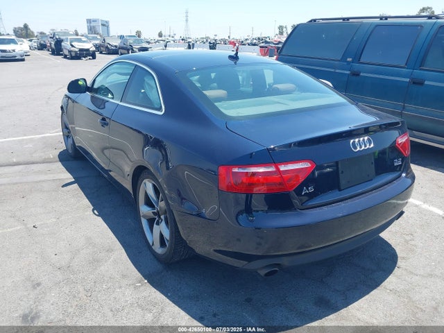 2009 AUDI A5 WAUDK78TX9A044076 Photo 2