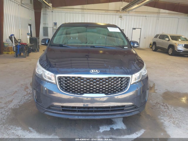 KIA Sedona 2017 KNDMB5C11H6244245 Image 12