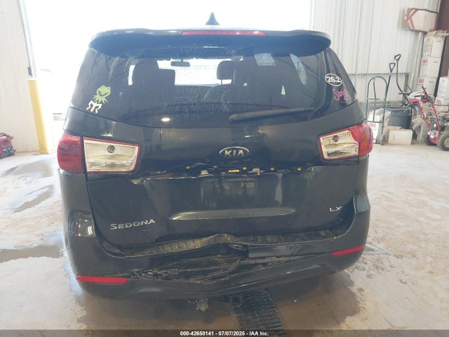 KIA Sedona 2017 KNDMB5C11H6244245 Image 16