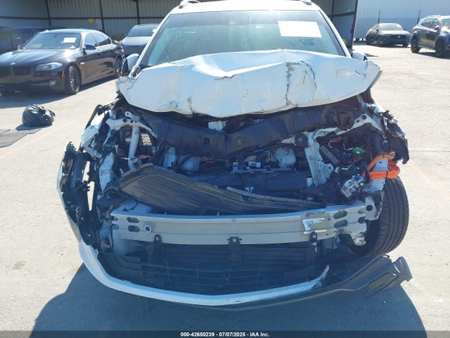 1G1FY6S09P4208067 Chevrolet 2023