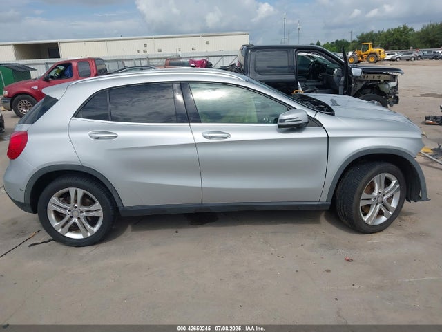 WDCTG4EB5FJ128192 Mercedes-Benz 2015