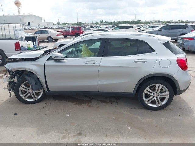 WDCTG4EB5FJ128192 Mercedes-Benz 2015
