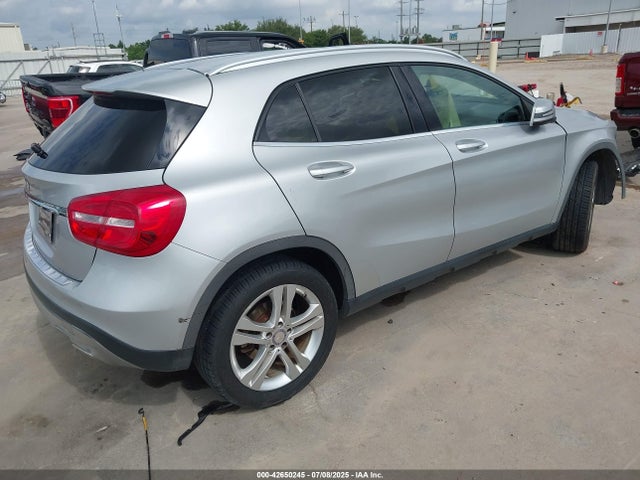 WDCTG4EB5FJ128192 Mercedes-Benz 2015