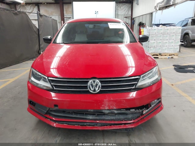 3VWB17AJ1GM285298 Volkswagen 1.8t